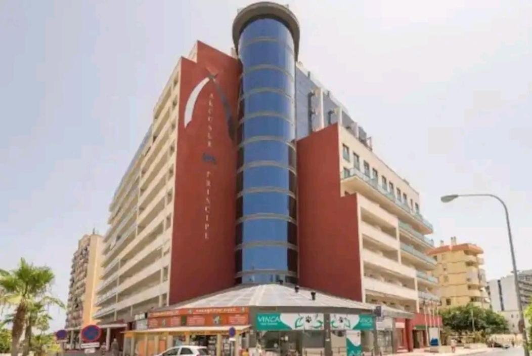 Elegante Alojamiento Con Piscina A 200 M Del Mar. Apartment Benalmadena Exterior photo